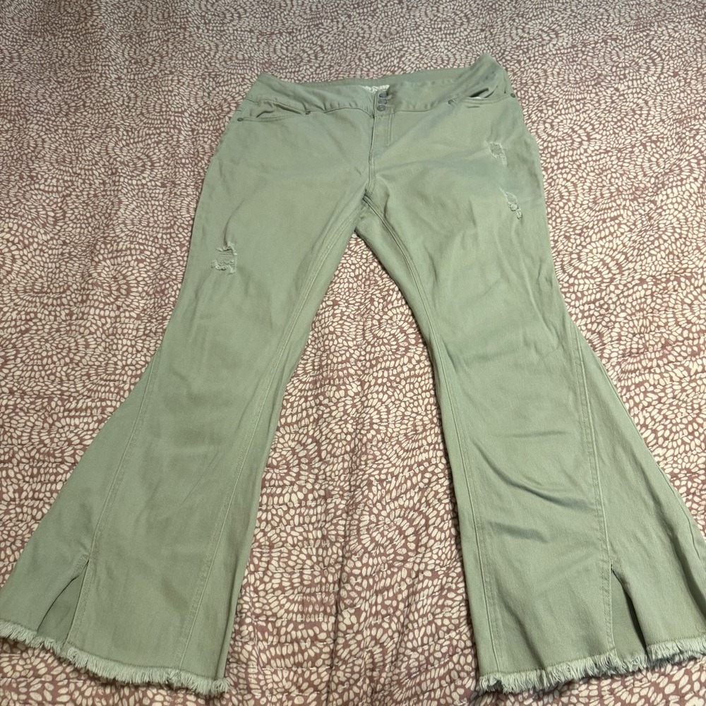 Est. 1946 Denim Sage Green Super Hi-Rise Flare Distressed Jeans 18WP Fringe Hem - Picture 3 of 13